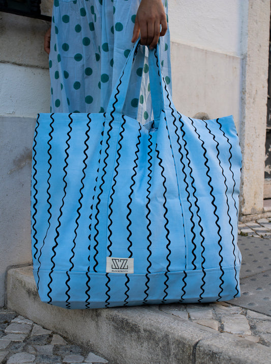 Final Sale: Oversized Tote in Maggi Print