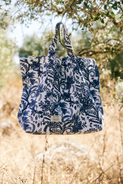 Oversized Tote in Big Phool Print